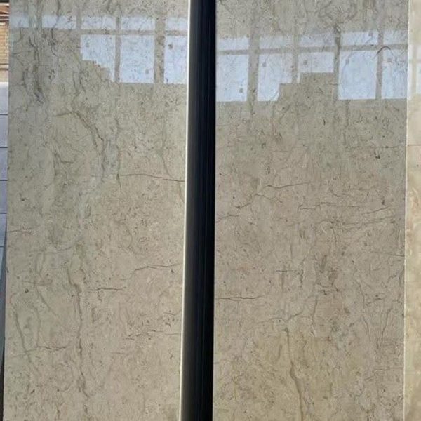 سنگ مرمریت آباده مناسب برای بدنه و پله